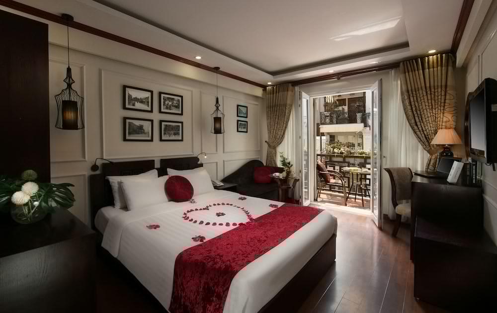 Hotel Paradise & Travel 4*