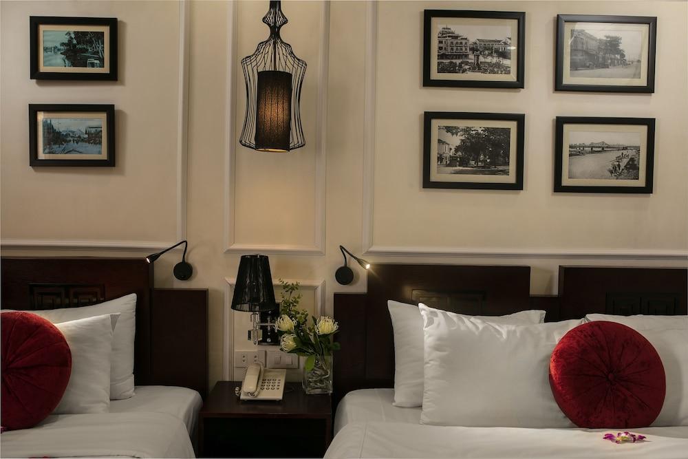 Hotel Paradise & Travel 4*