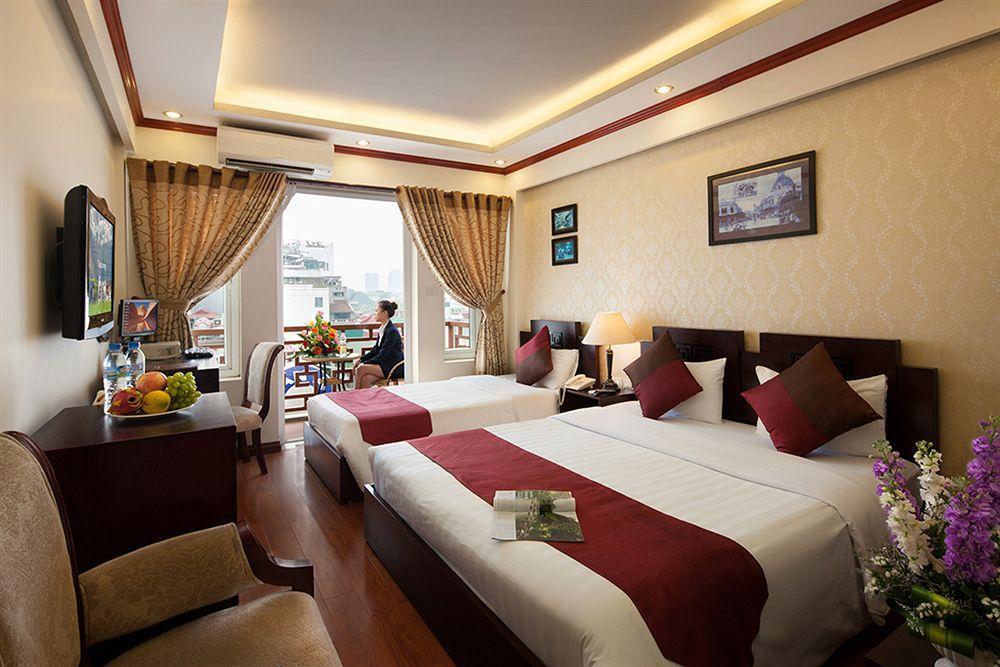 Hotel Paradise & Travel 4*